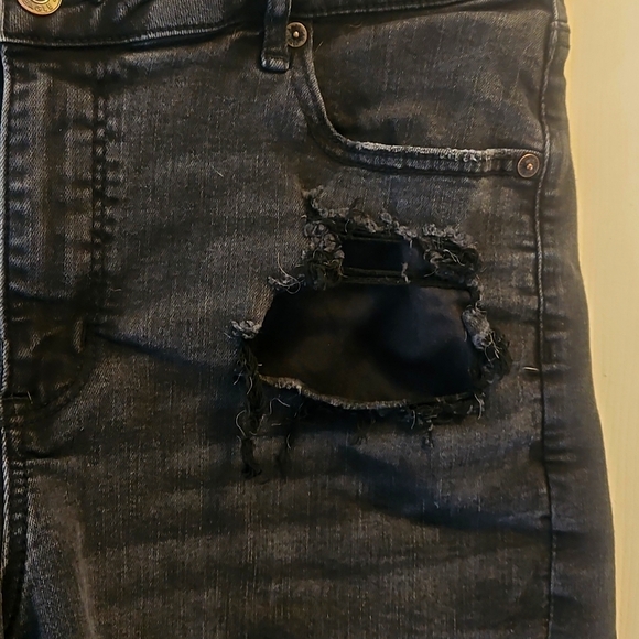 American Eagle Outfitters Hi Rise Shortie Distressed Black Denim Shorts - Picture 3 of 6